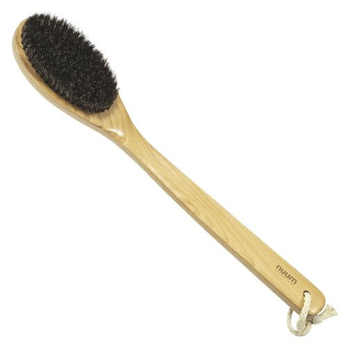 Nuum Cosmetics Long Handle Body Brush Švelnus kūno šveitimo šepetys ilga rankena 1 vnt.